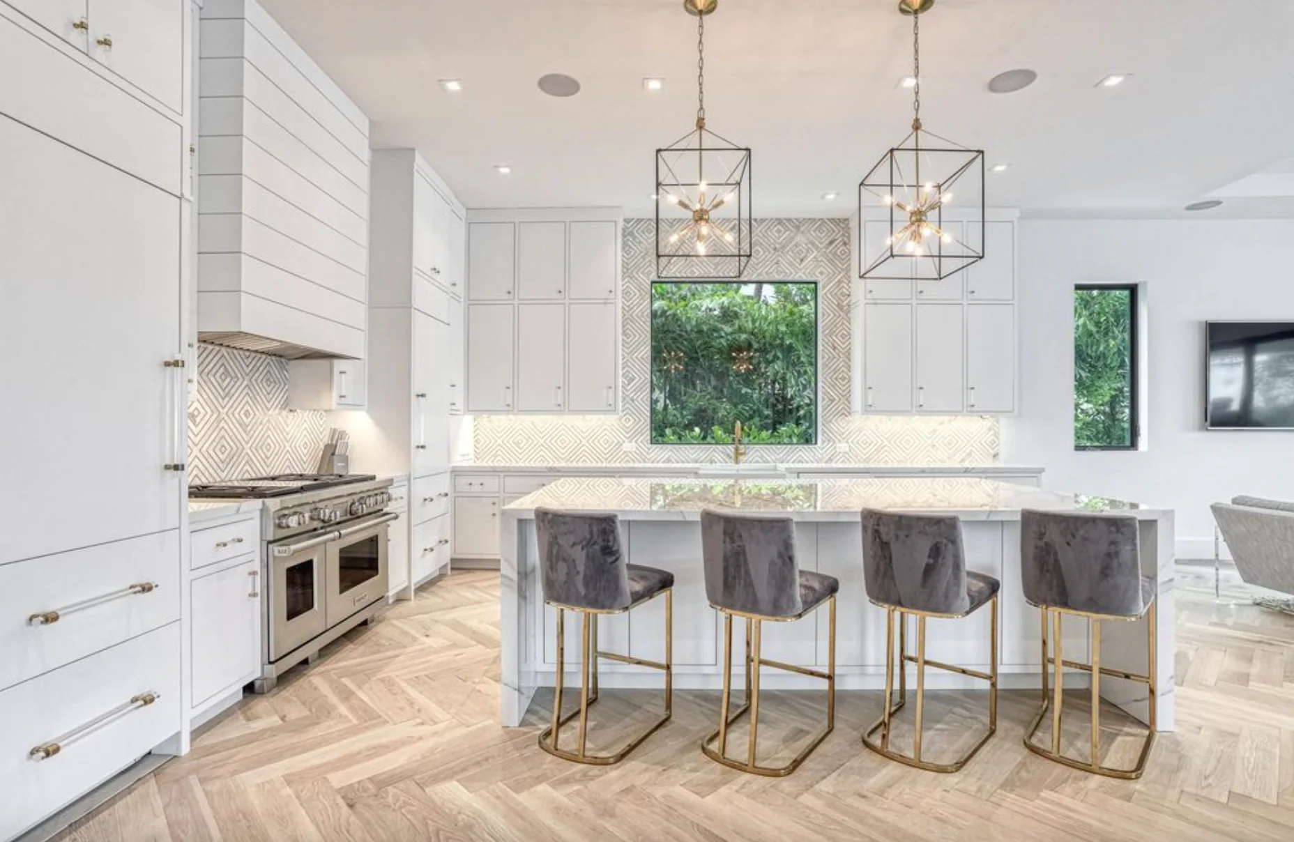 2290 Bay Village Court, kitchen