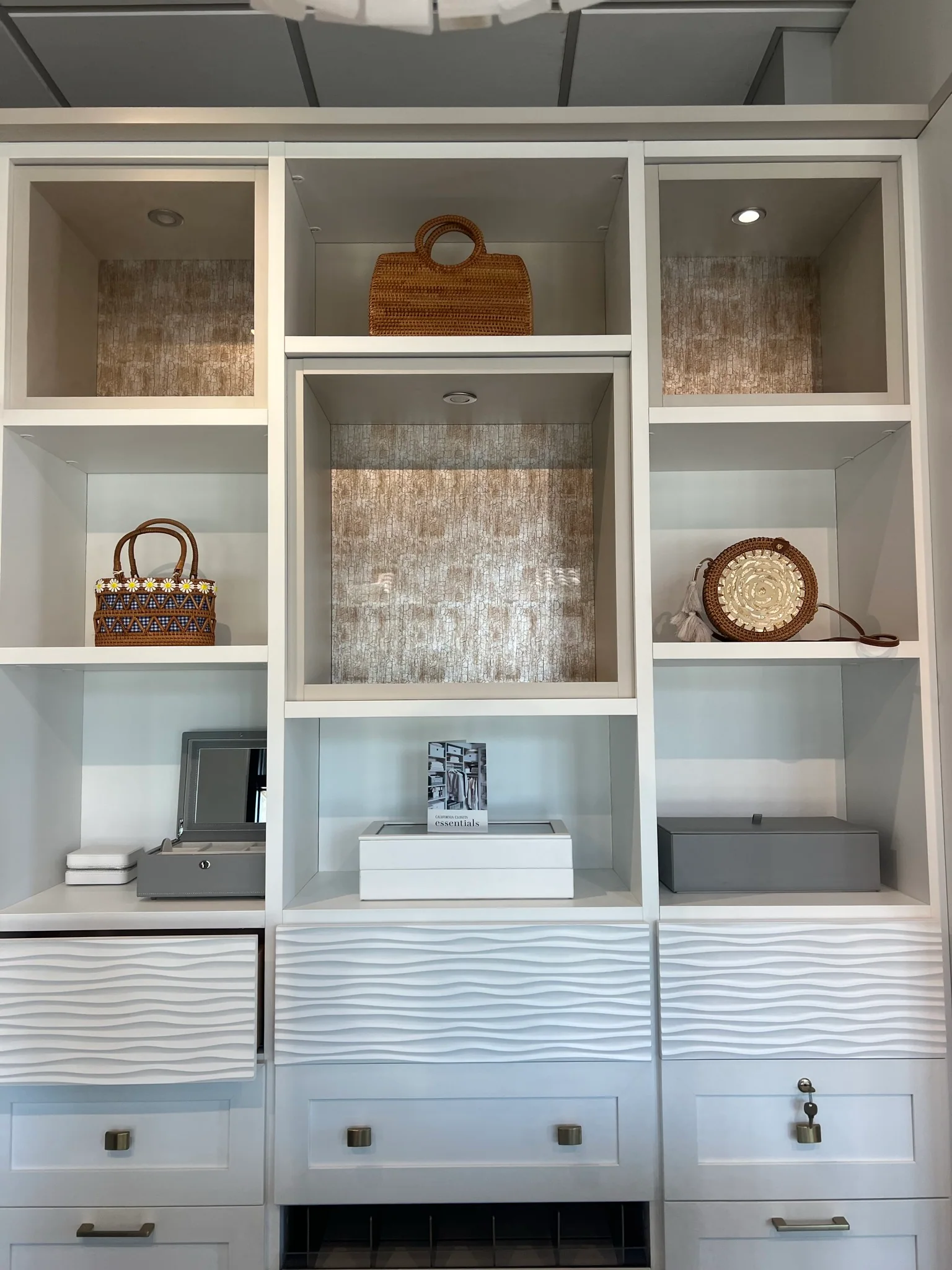 Amrit, built-ins