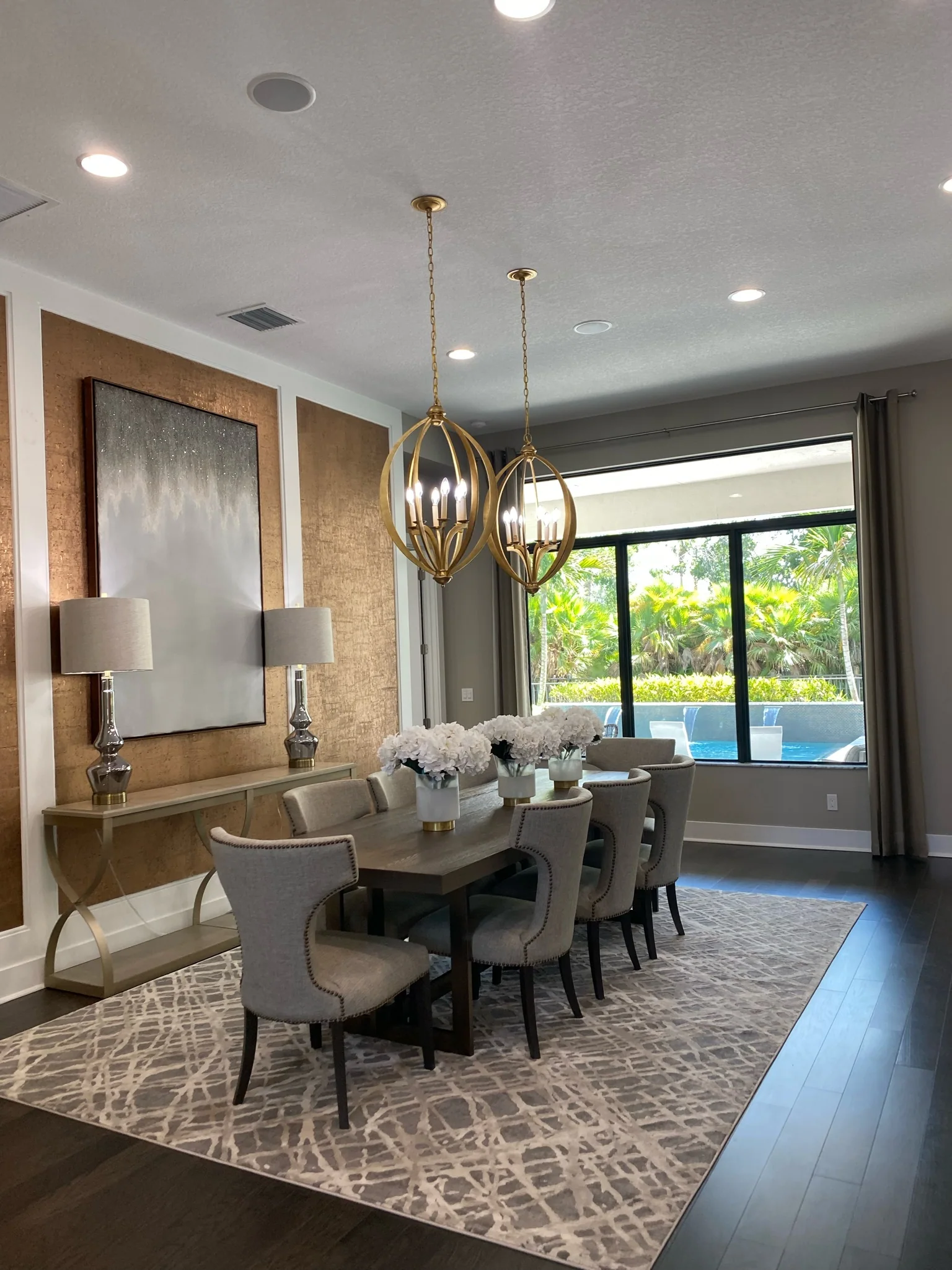 Artistry, Lot 207, dining room